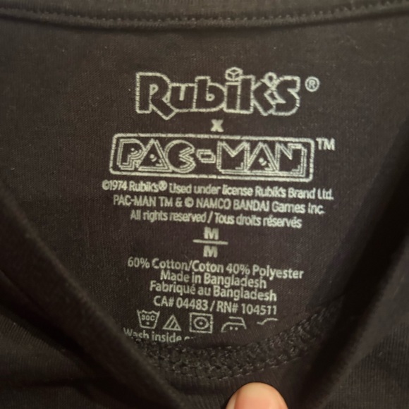 Pac man Rubik’s cube shirt men’s medium - Picture 3 of 4